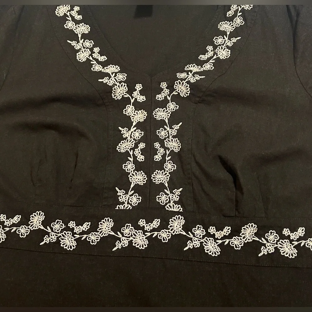 Sag Harbor 2X Black Embellished Floral Tunic Blouse Old Money Boho Chic Formal - Picture 5 of 8